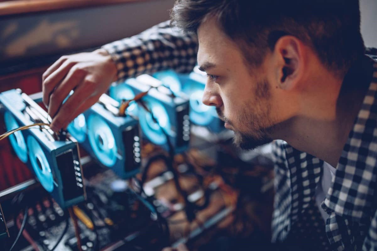 ¿Es rentable minar criptomonedas?