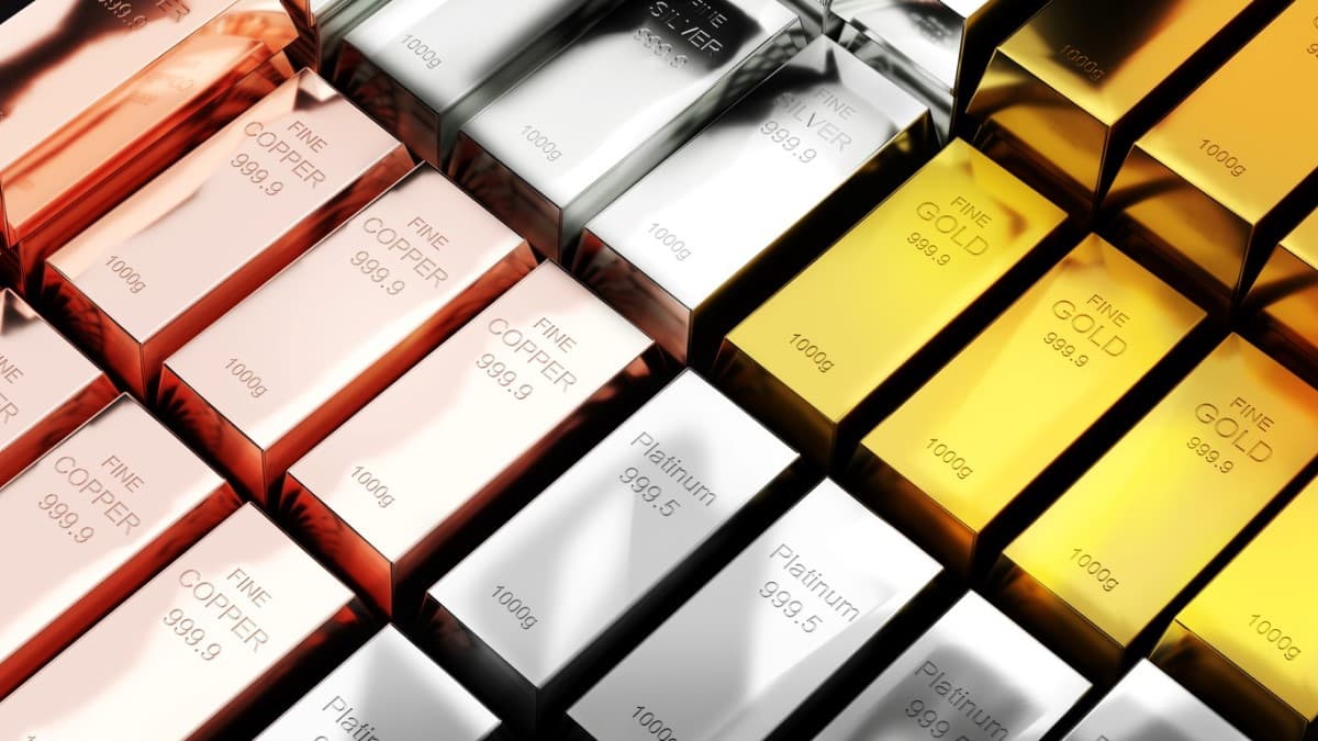 Lingotes de oro, de plata, entre otros. Si quieres invertir en ellos, es esencial conocer el precio de los metales.