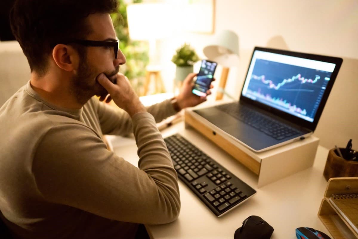 Fórmate antes de tradear para realizar una inversión exitosa