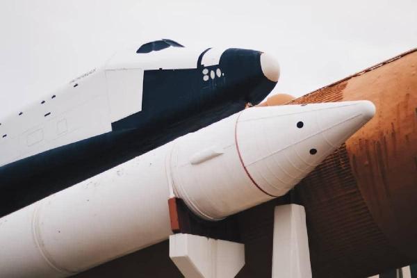 Aeronave espacial preparada para despegar