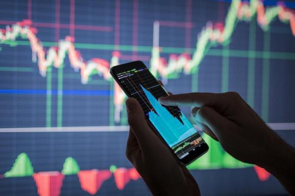 ¿Sabes cómo funcionan las inversiones en acciones en línea en Chile?