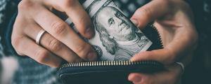 GameStop Corp. Previous session's growth on 11.48%. Buy Hewlett-Packard shares to receive dividends